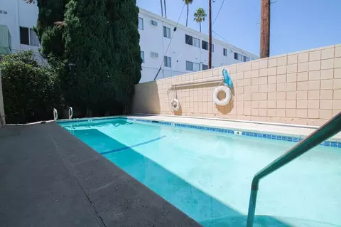 15339 Weddington St, Los Angeles, CA 91411