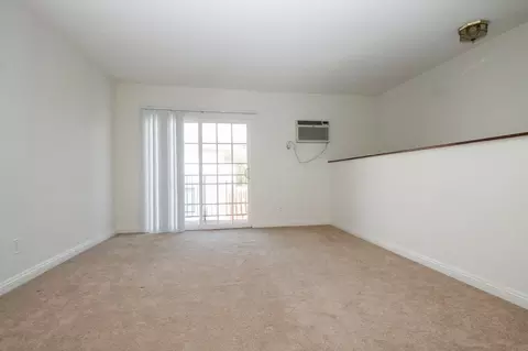 15339 Weddington St, Los Angeles, CA 91411