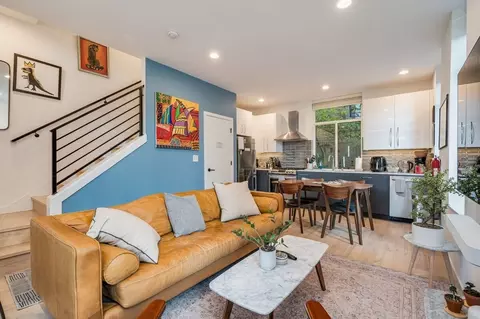 224 Pontius Ave N, Seattle, WA 98109