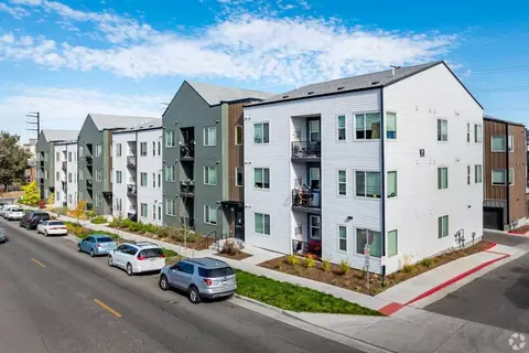 728 S Lipan St, Denver, CO 80223
