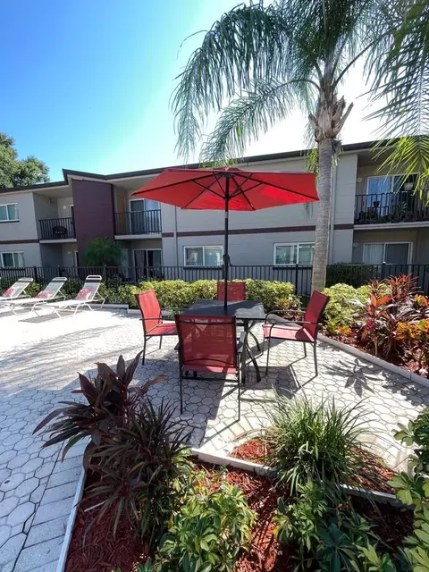 14610 N 42nd St, Tampa, FL 33613