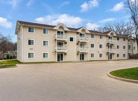 5201 S Union St, Des Moines, IA 50315