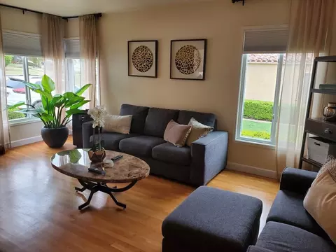 1558 Ebers St, San Diego, CA 92107