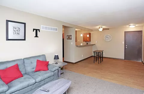 4112 Westbrook Dr, Ames, IA 50014