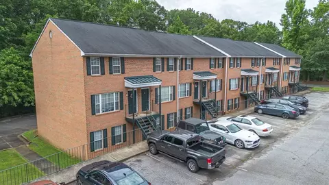 1395 Cedar Shoals Dr, Athens, GA 30605