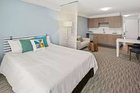 7002 Hawaii Kai Dr, East Honolulu, HI 96825