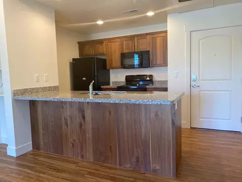 60 S Main St, Layton, UT 84041