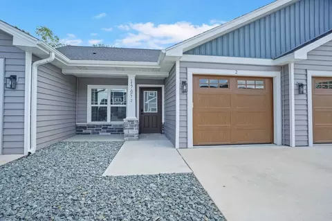 113 Eiche Dr, Slinger, WI 53086 photo 2