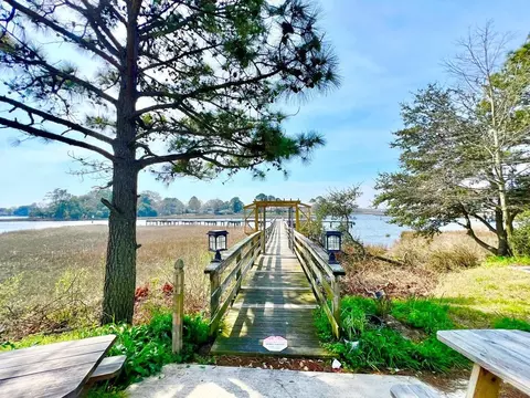 2107 Pretty Lake Ave, Norfolk, VA 23518