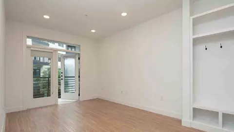 1401 Art Dilly Dr, Austin, TX 78702 photo 11