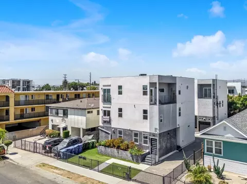 1369 W 36th St, Los Angeles, CA 90007