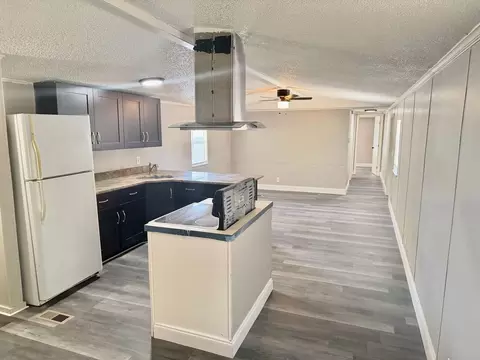7213 Harney Rd, Tampa, FL 33617