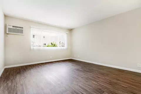 8660 Burton Way, Los Angeles, CA 90048