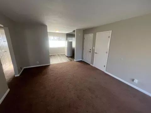6051 Laurel Hall Dr, Indianapolis, IN 46226