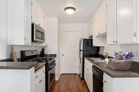 1470 Victoria Ave, Oxnard, CA 93035 photo 3