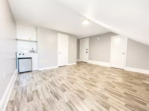 14 Amory St, Nashua, NH 03060