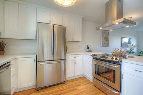 4050 Hoen Ave, Santa Rosa, CA 95405