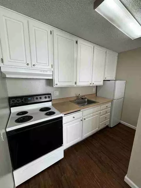 450 Morse St, Oceanside, CA 92054