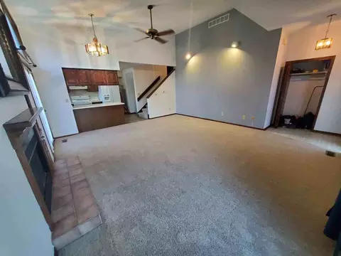 1139 66th St, Windsor Heights, IA 50324