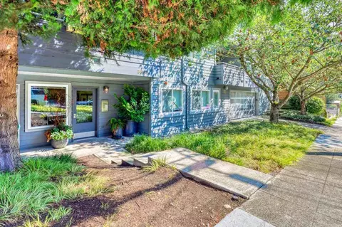 3624 Phinney Ave N, Seattle, WA 98103