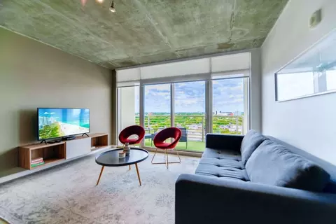 3250 NE 1st Ave, Miami, FL 33137