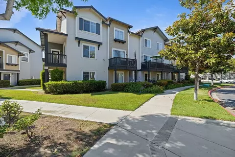 1500 Tulipan Cir, Oxnard, CA 93030 photo 4