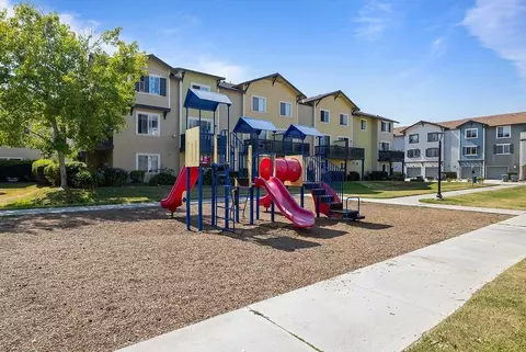 1500 Tulipan Cir, Oxnard, CA 93030 photo 29