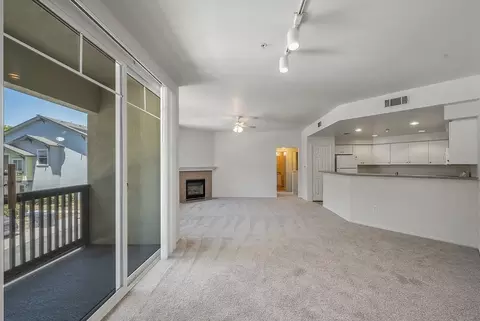 1500 Tulipan Cir, Oxnard, CA 93030 photo 10
