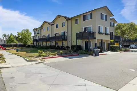 1500 Tulipan Cir, Oxnard, CA 93030 photo 34