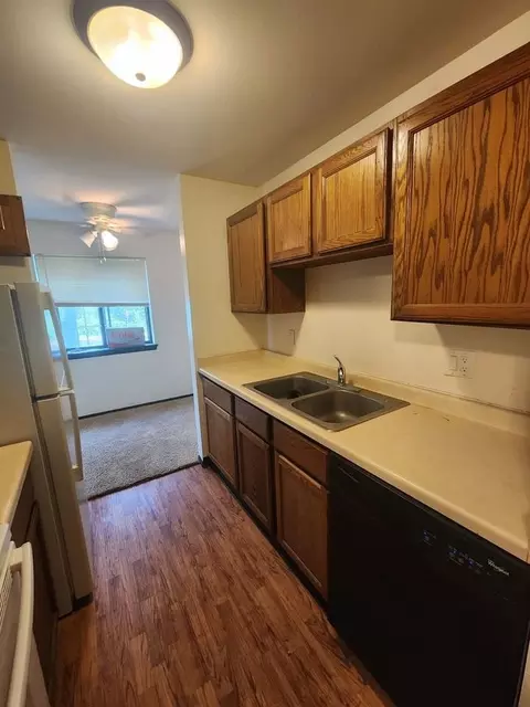 530 N Eau Claire Ave, Madison, WI 53705 photo 4