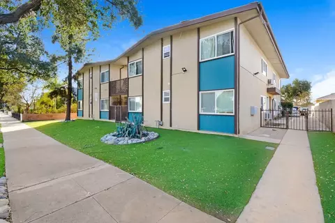 525 N San Gabriel Ave, Azusa, CA 91702