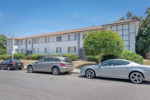 4026 West Blvd, Los Angeles, CA 90008