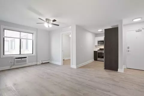 6758 N Sheridan Rd, Chicago, IL 60626