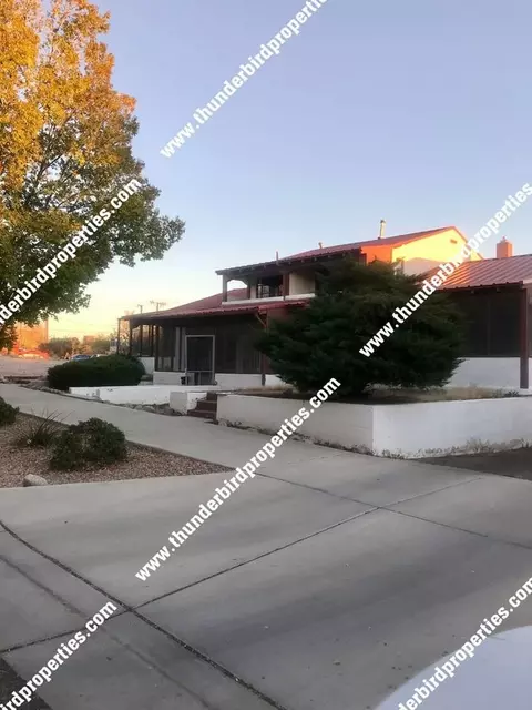1212 Lead Ave SE, Albuquerque, NM 87106