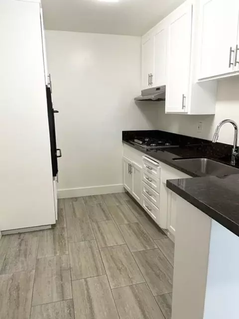 2616 Greenmeadow Rd, Lakewood, CA 90712