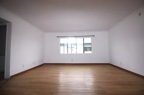 14033 Foothill Blvd, Los Angeles, CA 91342