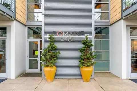 2483 Birch Ave N, Seattle, WA 98109 photo 28
