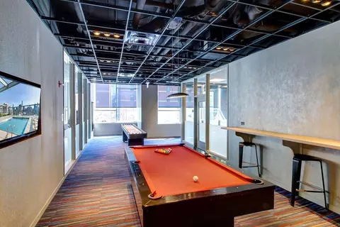 805 N La Salle Dr, Chicago, IL 60610 photo 38