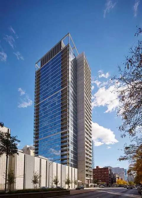 805 N La Salle Dr, Chicago, IL 60610 photo 2