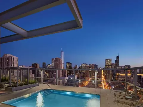 805 N La Salle Dr, Chicago, IL 60610 photo 3