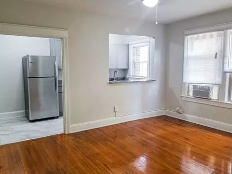 4105 Wisconsin Ave NW, Washington, DC 20016