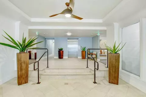 801 2nd St, Santa Monica, CA 90403