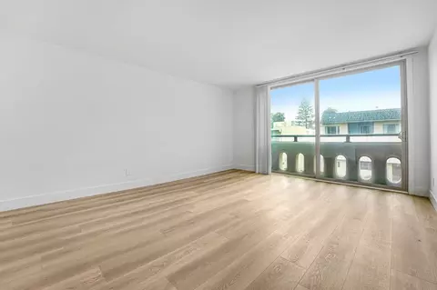 801 2nd St, Santa Monica, CA 90403
