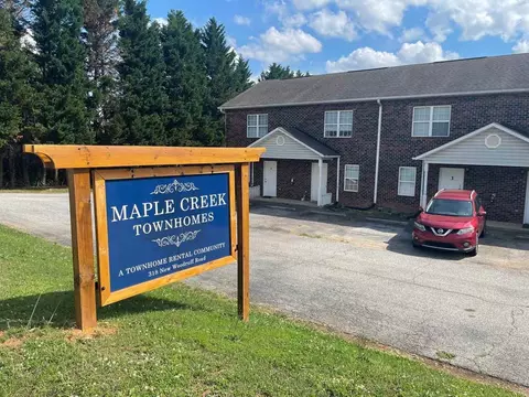 318 New Woodruff Rd, Greer, SC 29651
