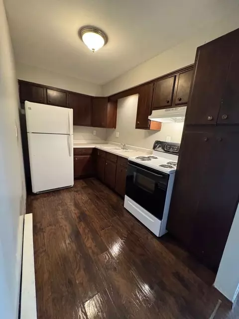 2425-2505 2513 Wesleyan Ave, Rockford, IL 61108