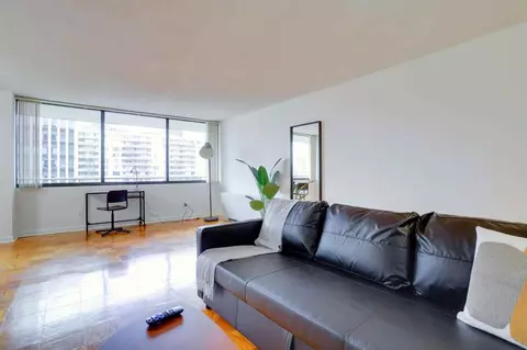 320 23rd St S, Arlington, VA 22202