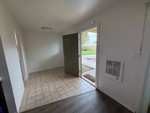 1300 Edgewood Way, Oxnard, CA 93030