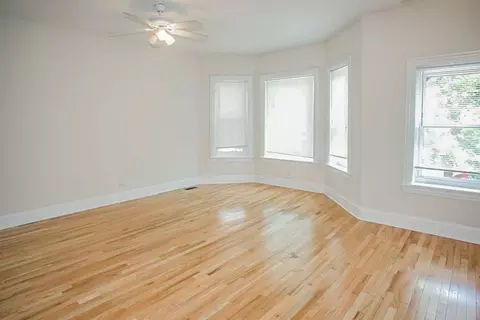 3818 N Sheffield Ave, Chicago, IL 60613