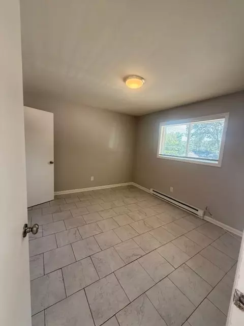310 Greenbriar Rd, Greensboro, NC 27405