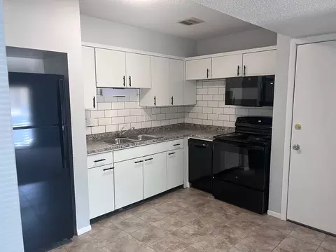 2333 Ridge Ct, Lawrence, KS 66046